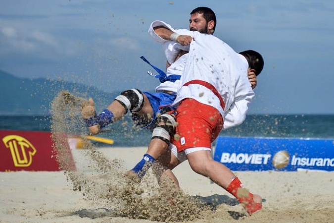 Первый в истории России чемпионат по пляжному самбо состоится в Анапе