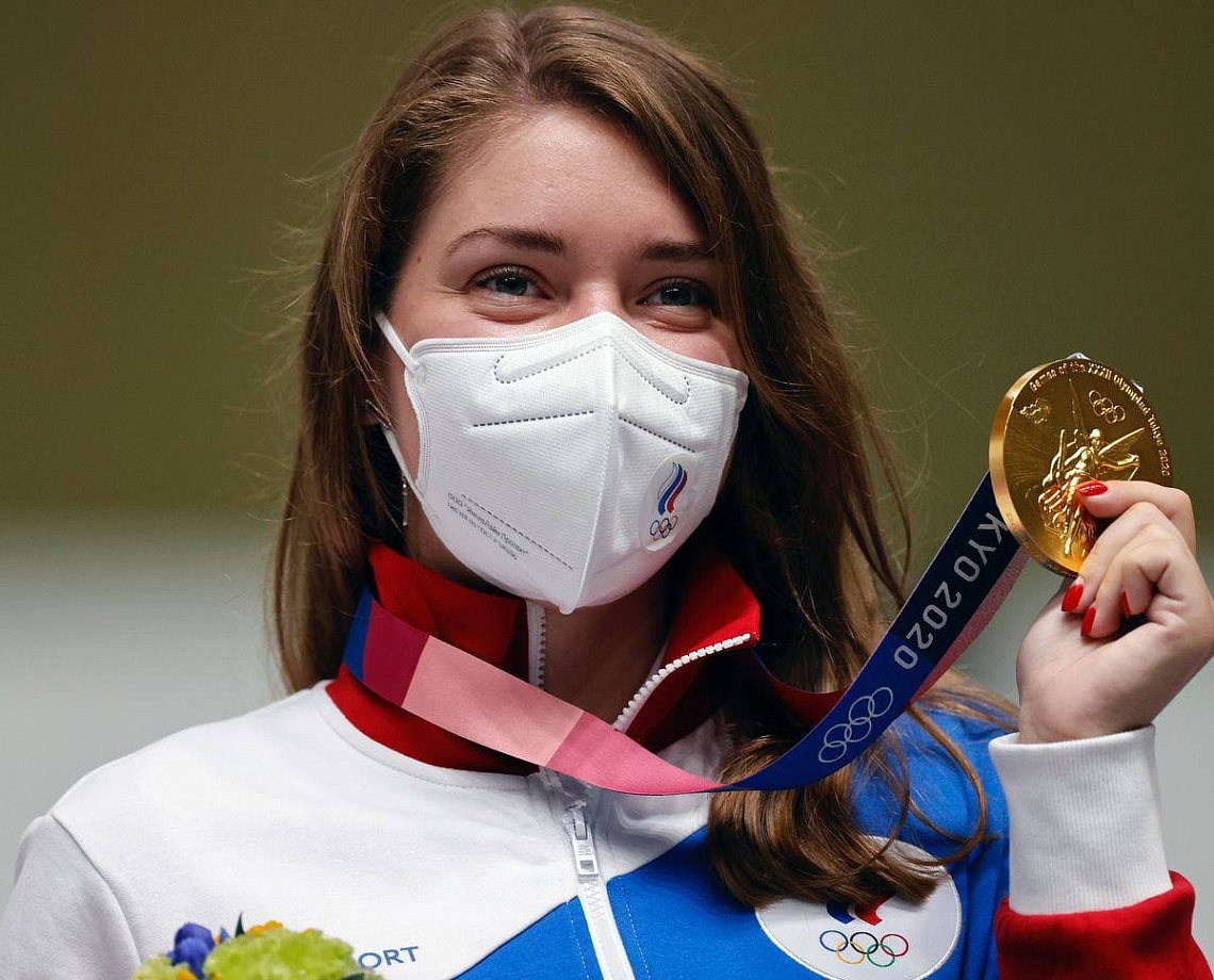 Виталина Бацарашкина завоевала золото на Олимпиаде в Токио